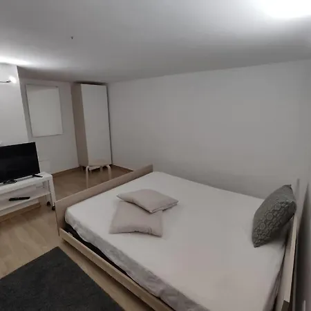 Super Monolocale Moderno