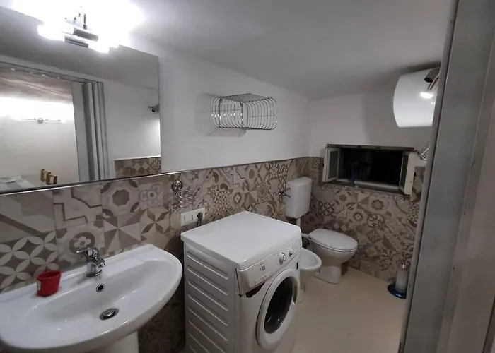 Super Monolocale Moderno ジェーラ